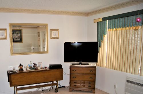 206 Chatham J, West Palm Beach, FL 33417-1832