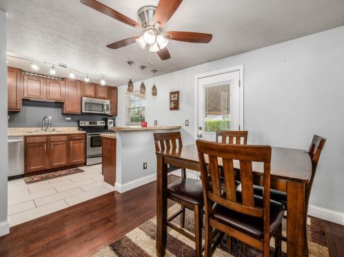 2673 Brunswick Dr, Darbydale OH  43123-2121 exterior