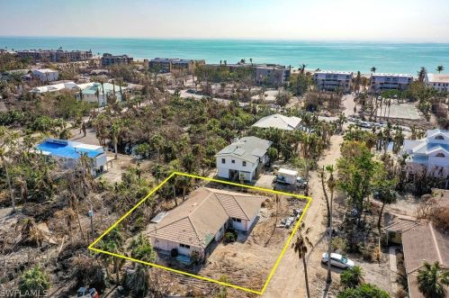 214 Hurricane Ln, Sanibel, FL 33957-5706