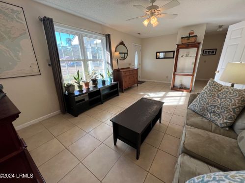 30 Burlington Cir, Beaufort SC  29906-8538 exterior