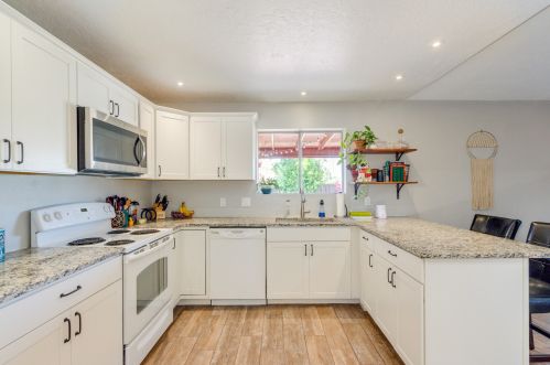 802 Brooks St, Chandler, AZ 85225-7921