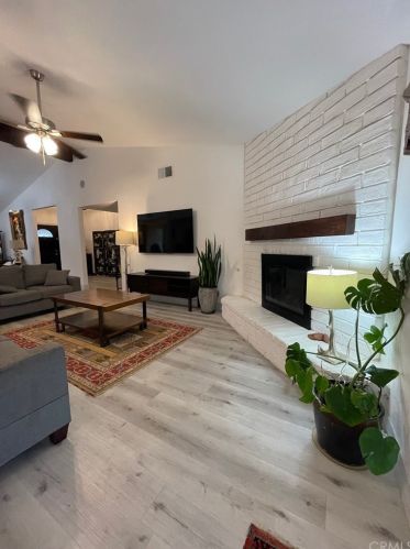 2045 Apple Ave, Rialto CA  92377-4620 exterior