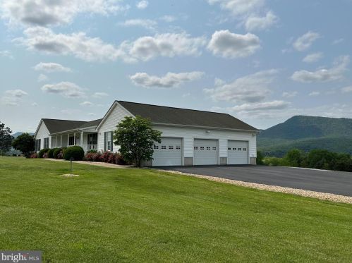 803 Hook Hill Rd, Richmond National Battlefiel VA  22835-3505 exterior