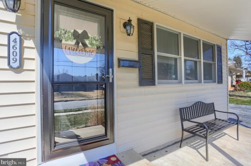 4609 Clearview Dr, Camp Hill, PA 17011-4015