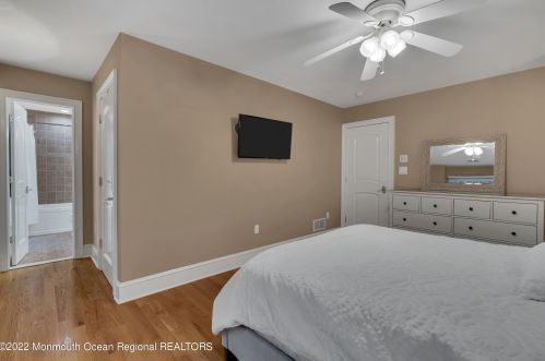 34 Windsor Dr, Little Silver NJ  07739-1311 exterior
