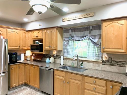 221 150, Valpo IN  46383-9559 exterior