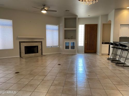 7020 38th Pl, Phoenix AZ  85042-6215 exterior