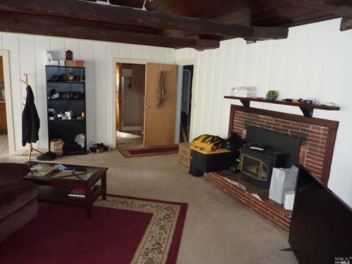 285 Sherwood Rd, Willits CA  95490-9501 exterior