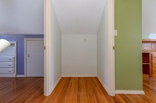 26 Elmview Cir, Dover NH 03820-4110 exterior