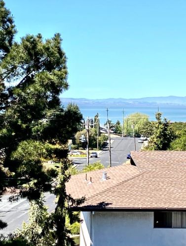 630 Primrose Ter, Pinole, CA 94564-1962
