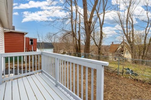 72 Division St, Norwich CT  06360-4628 exterior