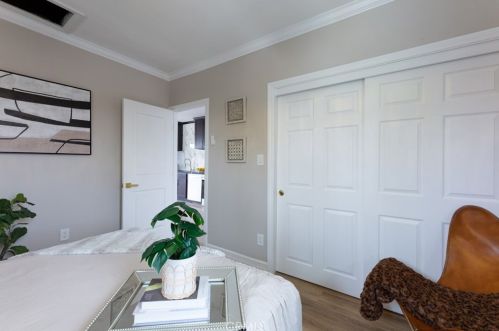 3841 Pacific Ave, Long Beach CA  90807-3227 exterior