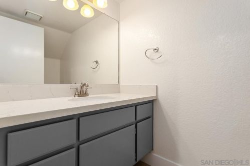 2707 Via Colima, Carlsbad CA  92010-1377 exterior