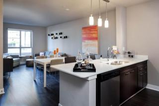 211 Lenora St, Seattle WA  98121-2211 exterior