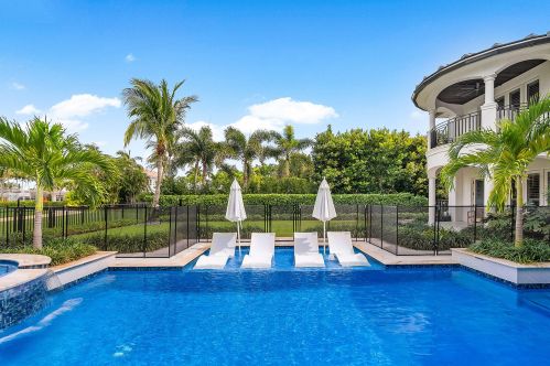 121 Royal Palm Way, Boca Raton FL 33432-7940 exterior