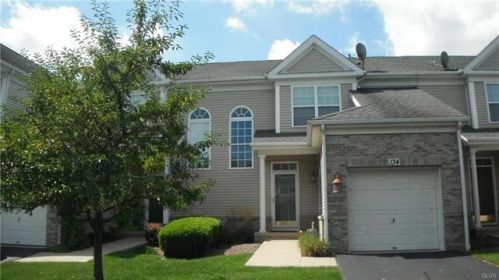 134 Pinehurst Ln, Easton, PA 18042-6984