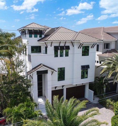 26476 Hickory Blvd, Bonita Springs FL  34134-8201 exterior