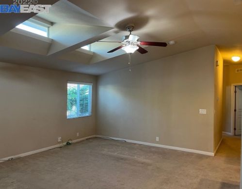 1462 Salamanca Ave, Hayward CA  94544-6256 exterior