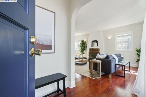 1532 69 Ave, Oakland CA  94621-3424 exterior