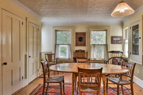 18 High St, Keene NH  03431-3025 exterior