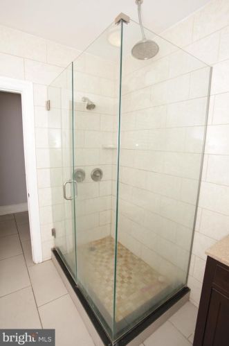 3821 Lancaster Ave, Philadelphia PA 19104-2360 exterior