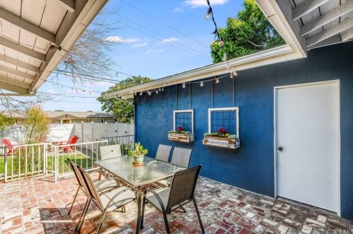 1604 Hickory Ave, Torrance CA 90503-7219 exterior