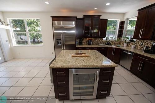 3511 145th Ave, Hollywood FL  33027-3726 exterior