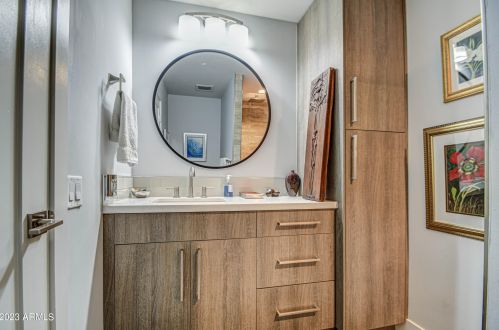 5674 12 St, Phoenix AZ exterior