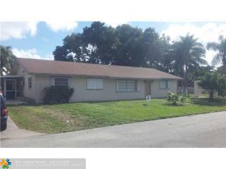 2005 99th Ave, Hollywood FL  33024-1426 exterior