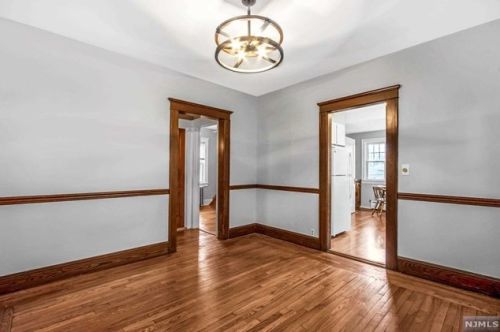 491 James St, N Milford NJ  07646-1023 exterior