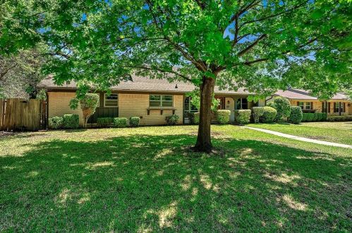 800 Glen Key St, Denison TX  75020-4037 exterior