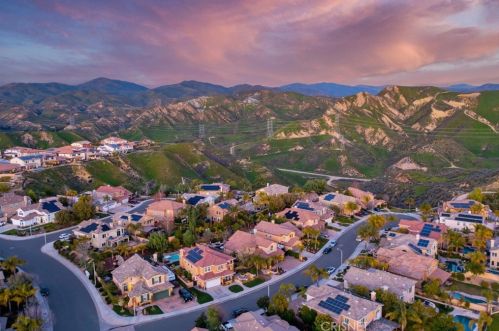 21641 Glen Canyon Pl, Santa Clarita, CA 91390-5288