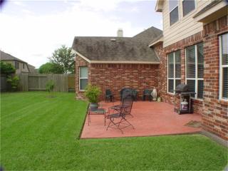 2630 Mesa Verde Dr, League City TX  77573-7044 exterior