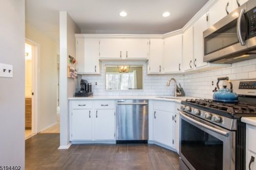 385 Gettysburg Way, Lincoln Park, NJ 07035-1838