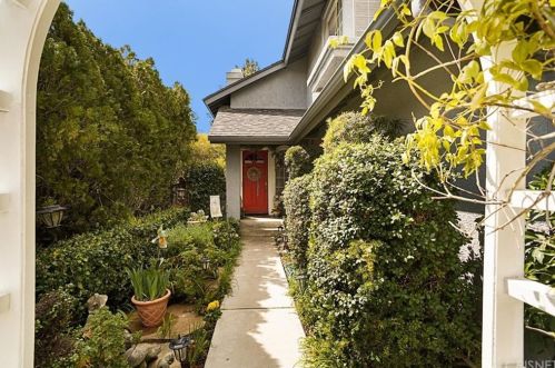 22924 White Pine Pl, Santa Clarita, CA 91390-4120