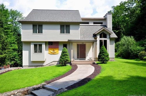 26 Ruth Cross Rd, Colbrook, CT 06021-7076