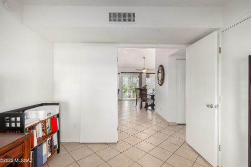 4961 Ferret Dr, Tucson AZ 85742-9543 exterior