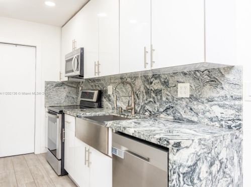 7891 11th St, Hollywood FL 33024-5148 exterior