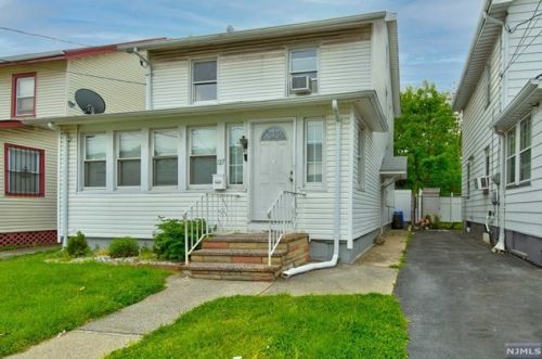 127 Ball St, Irvington, NJ 07111-3464