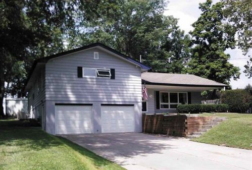508 Maple St, Sidney IA  51652-8040 exterior