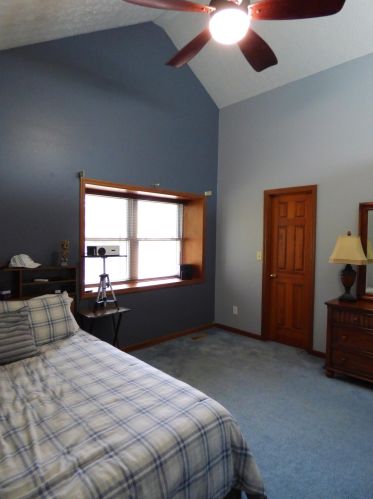 1501 Whispering Pines Ln, Bellefontaine OH  43311-9263 exterior