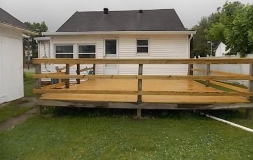 622 Main St, New Harmony, OH 45176-1133
