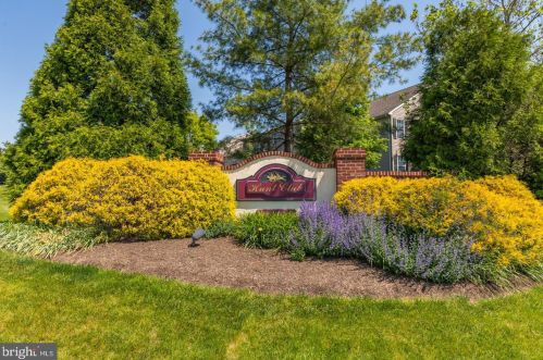 136 Hunt Club Dr, Collegeville, PA 19426-3963