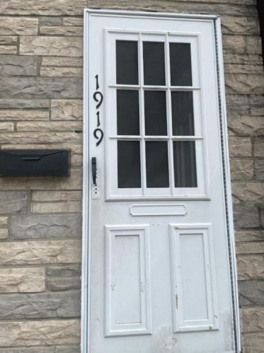 1919 Tours St, Pittsburgh, PA 15212-3661