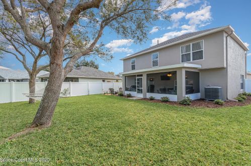 4146 Four Lakes Dr, Melbourne, FL 32940-1219