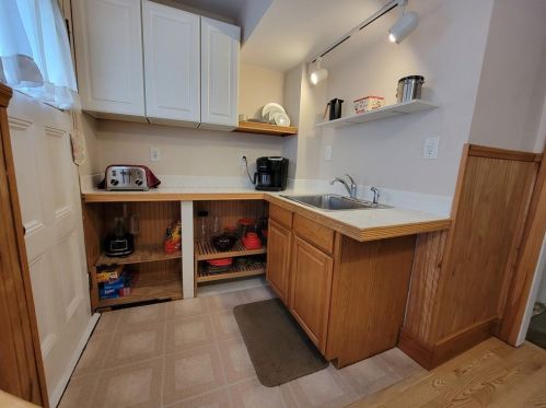 122 Warwick Ave, Providence RI  02905-3518 exterior