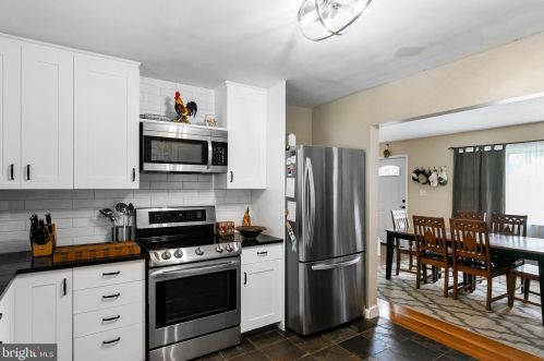 136 Franklin St, Auburn NJ  08085-1236 exterior