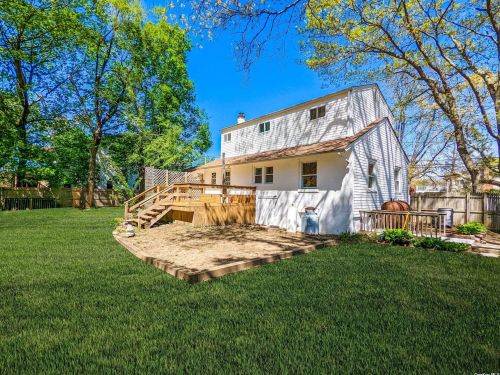 242 Pine Acre Blvd, Huntington Station NY  11746-8501 exterior