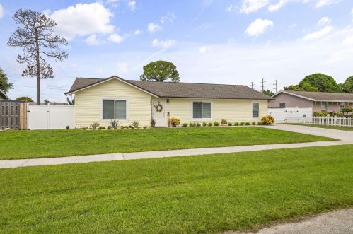 125 Cortes Ave, West Palm Beach, FL 33411-1301