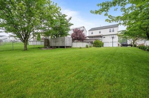 1351 Lucia Dr, Canonsburg, PA 15317-1855